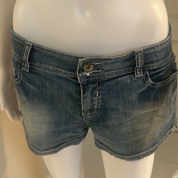 Forever 21 Blue Jean Shorts - Picture 1 of 2